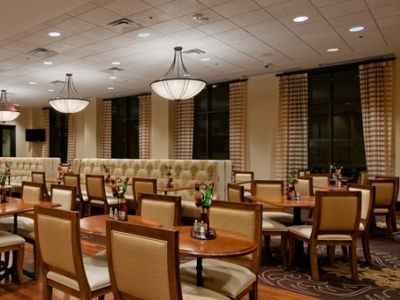 Hotel Embassy Riverwalk-downtown 4*